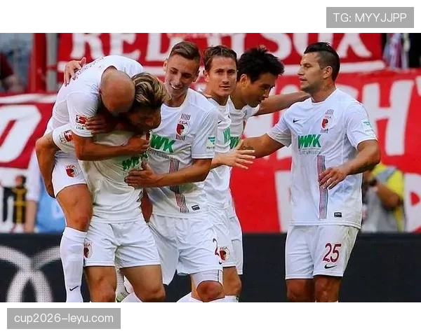 拉齐奥中路渗透战术解析:重塑进攻格局的关键所在 拉齐奥中路渗透战术解析:重塑进攻格局的关键所在