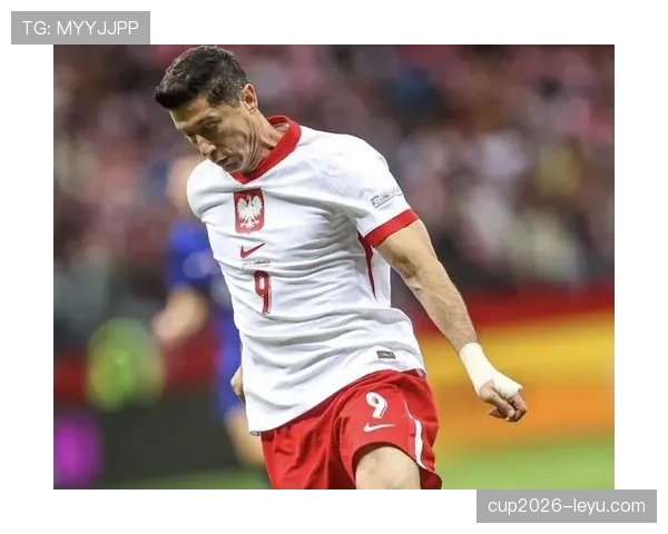 莱万多夫斯基国家队出场创纪录,里程碑之战表现惊艳 莱万多夫斯基国家队出场创纪录,里程碑之战表现惊艳