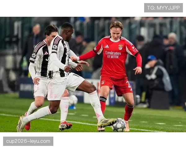 贝西克塔斯持续提升控球能力，近期联赛表现稳健再添胜利