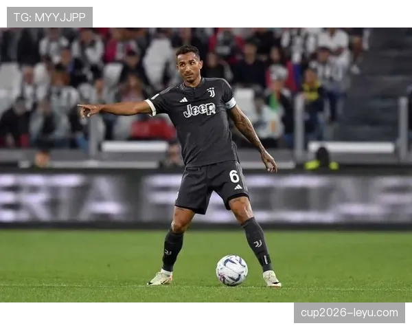 尤文进攻全押弗拉霍维奇？体系僵化藏不住了！